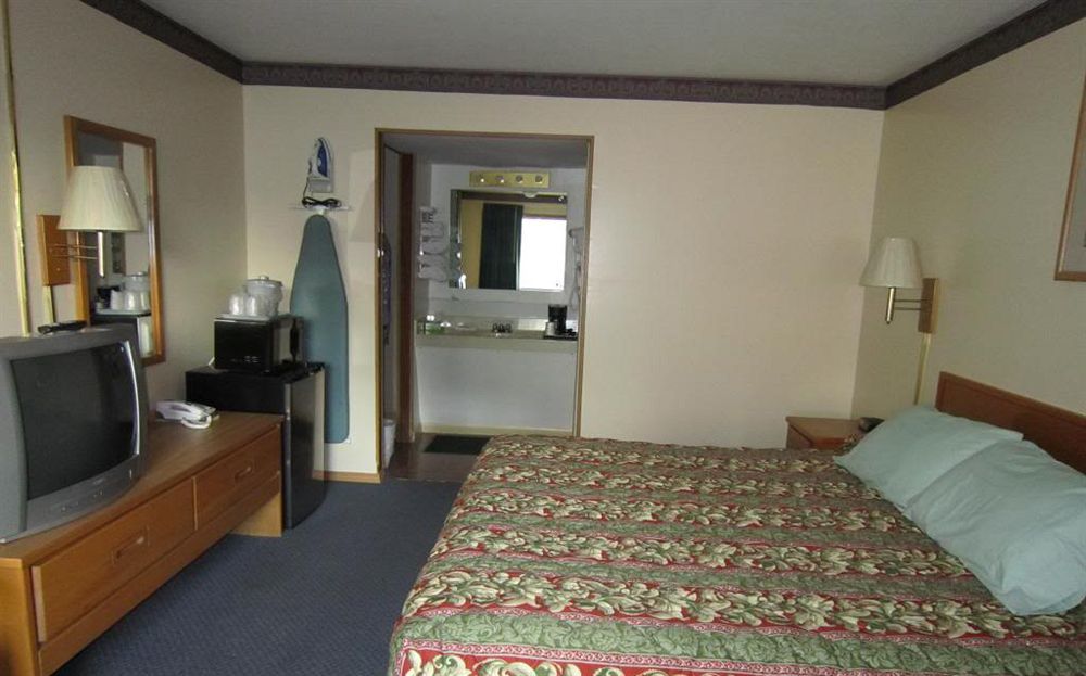 Cassville Budget Inn エクステリア 写真