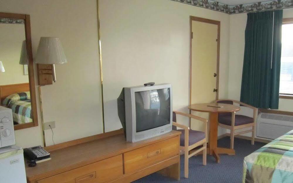 Cassville Budget Inn エクステリア 写真